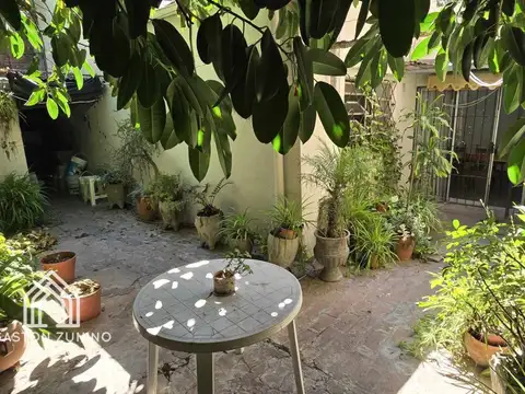 Amplia Casa Apta Crédito. Mercedes, Buenos Aires.