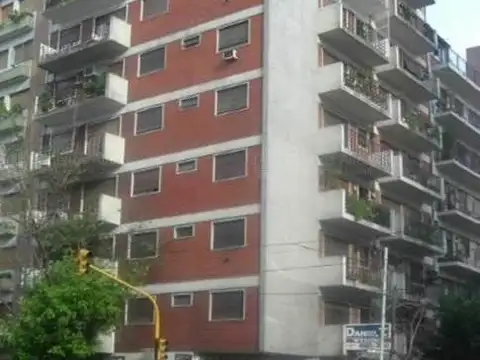IMPECABLE DÚPLEX ESTILO CASA! Muy luminoso! Todo a nuevo! Baulera! Coc...