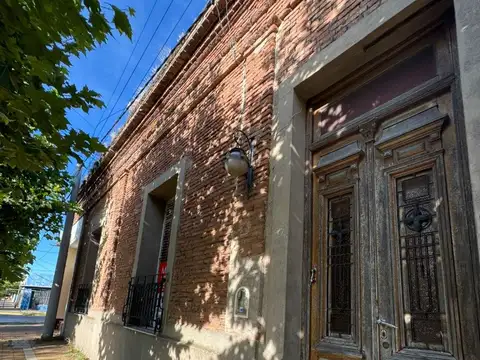 Importante casa en venta, amplia y luminosa con todas las comodidades